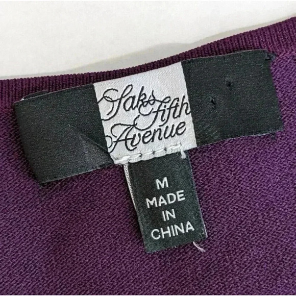Saks Fifth Avenue Purple V Neck Stretch Top Size Medium Viscose Blend - Picture 4 of 4